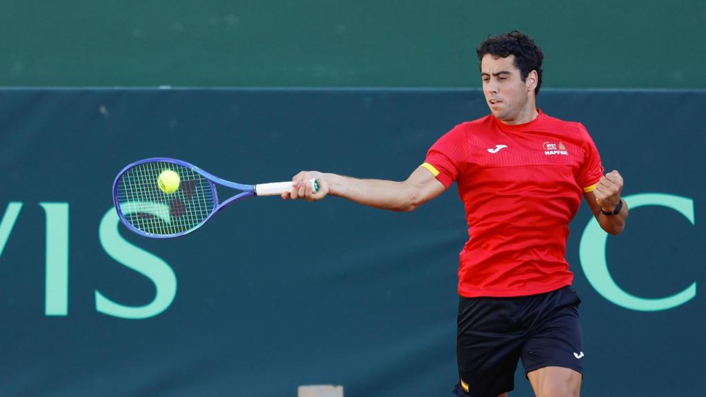 Jaume Munar, entrenando en la Copa Davis