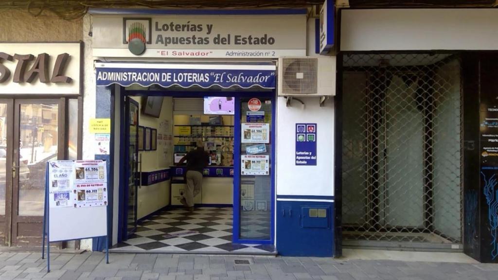 La administración de loterías 'El Salvador', en La Roda (Albacete).