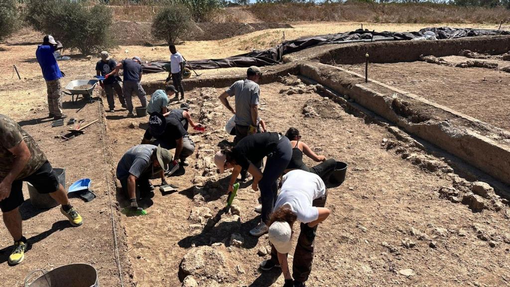 Imagen de las excavaciones en el Cerro del Villar.