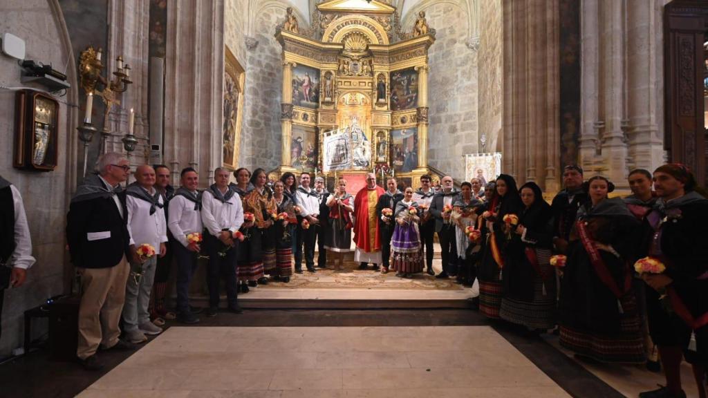 Misa y ofrenda en honor a la Virgen de Los Llanos