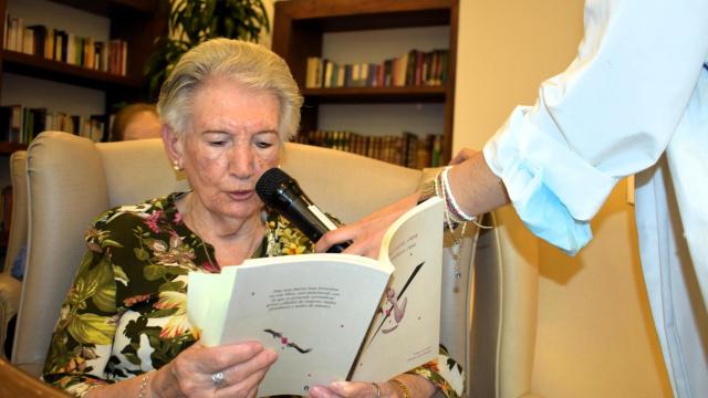 Recital de poemas en residencias de Ballesol