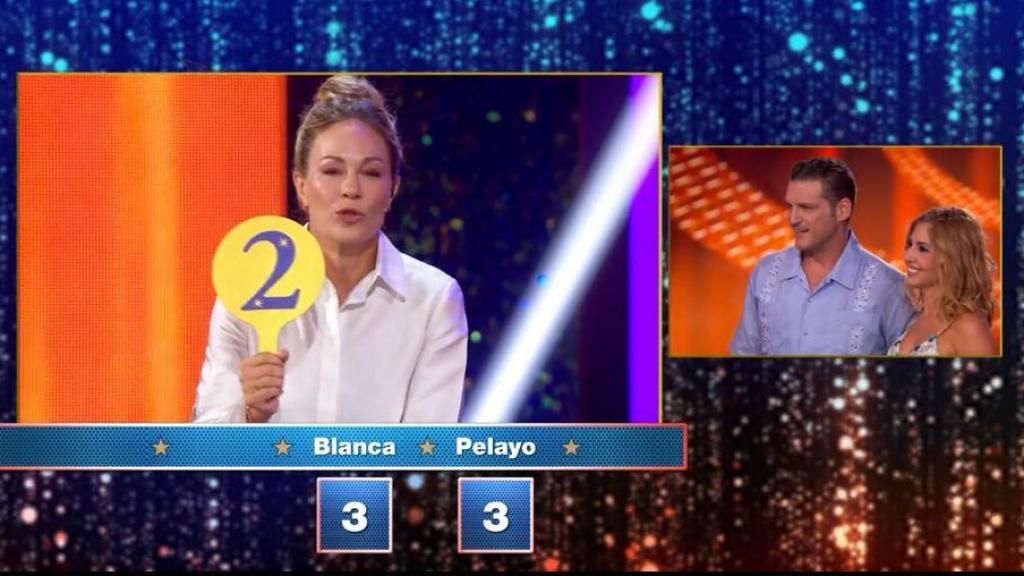 Julia puntúa a Manu Tenorio en 'Bailando con las estrellas'.