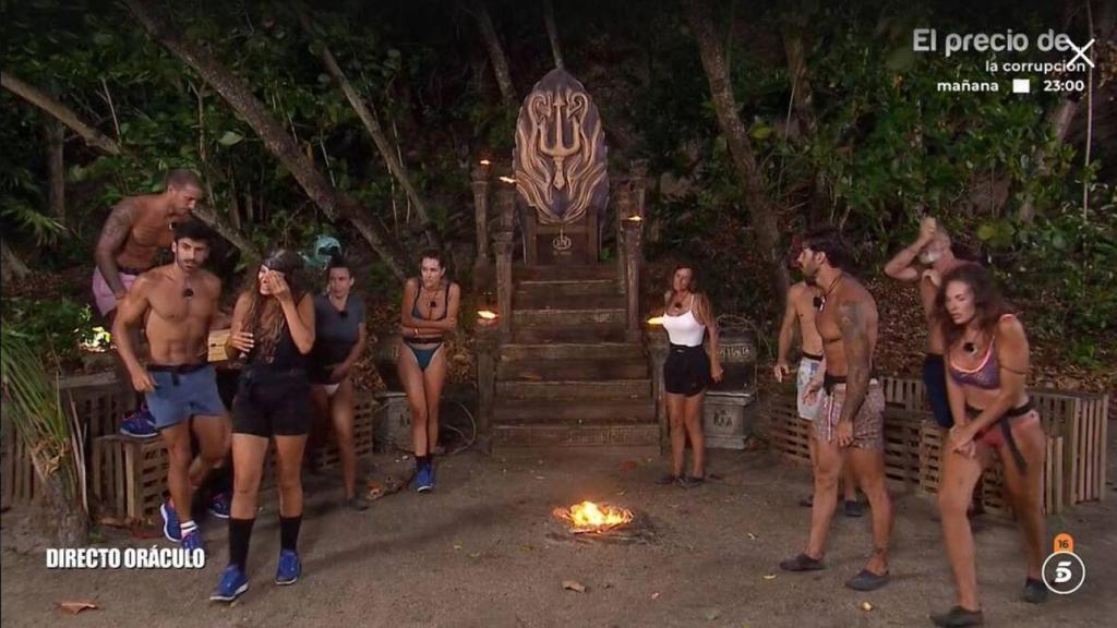 Concursantes abandonando la gala de 'Supervivientes: All Stars'.