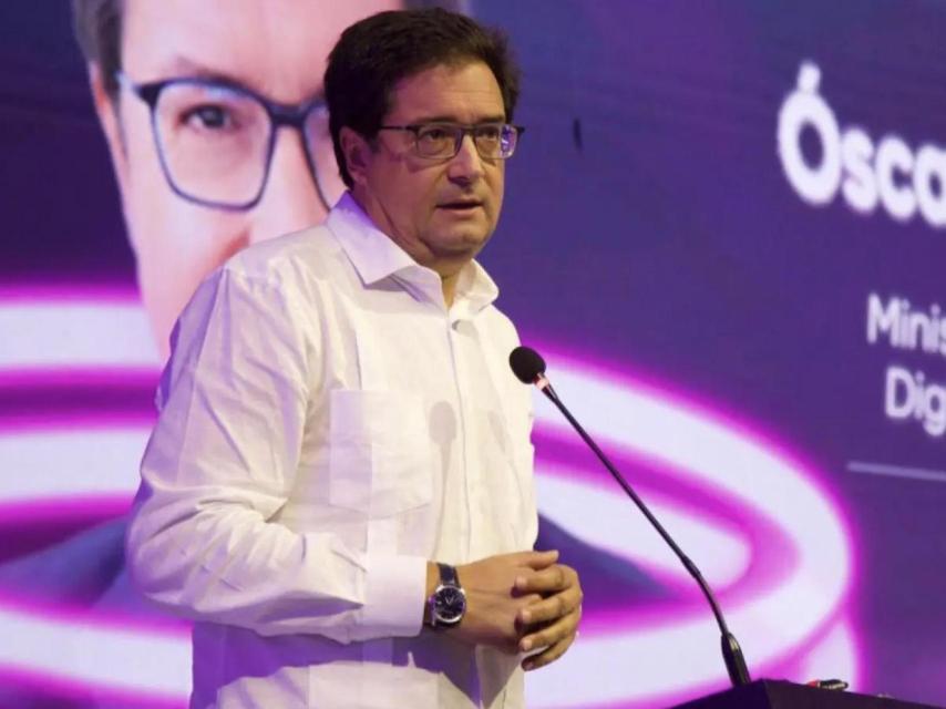 El ministro Óscar López.