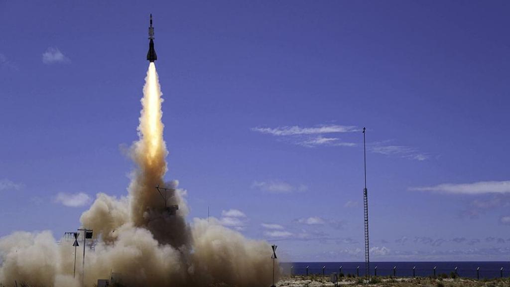 Lanzamiento de un misil Aster 30 desde un sistema SAMP/T