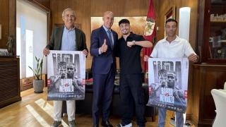 Antonio Barrul presenta junto al alcalde de León, José Antonio Diez, y el concejal de Deportes, Vicente Canurias, el combate más importante de su carrera