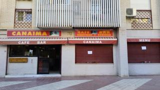 Fachada del bar Canaima.