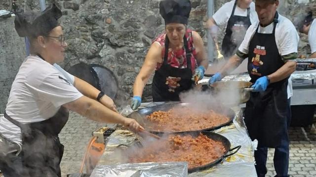 Cocineros de la Festa da Zorza en una edición anterior