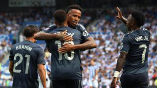 Militao, Mbappé y Vinicius celebran el gol del francés contra la Real Sociedad.