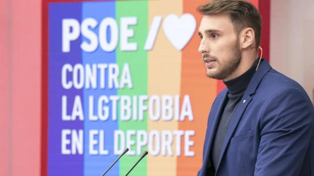El secretario de Políticas LGTBI del PSOE, Víctor Gutiérrez.