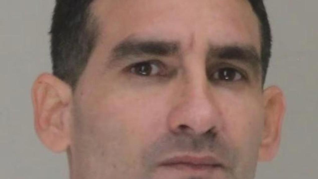 ICE pide deportar a un cubano acusado de decapitar a un hombre con un machete en un motel de Dallas