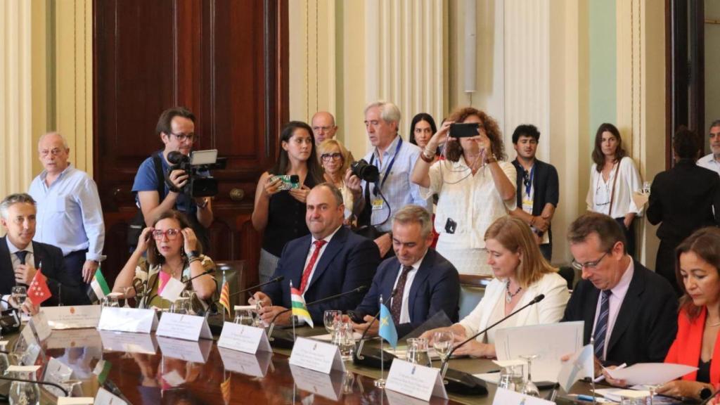 Julián Martínez Lizán en la reunión que ha tenido lugar en el Ministerio de Agricultura, Pesca y Alimentación.