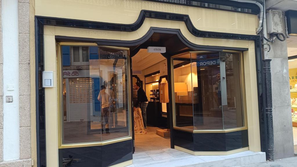 La histórica Joyería Salamanca de la calle Real de A Coruña se convierte en una pastelería sin gluten