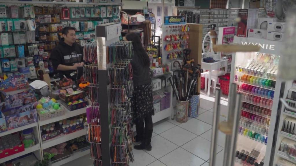 Las tiendas de barrio tienden a sobrevivir.