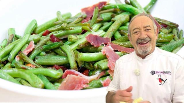 Karlos Arguiñano con un plato de judías verdes.