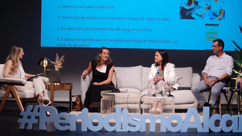 Mesa redonda del curso de periodismo en Alcañiz.