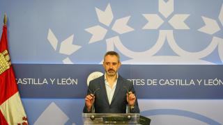 El portavoz de Vox, David Hierro, durante su rueda de prensa de este miércoles