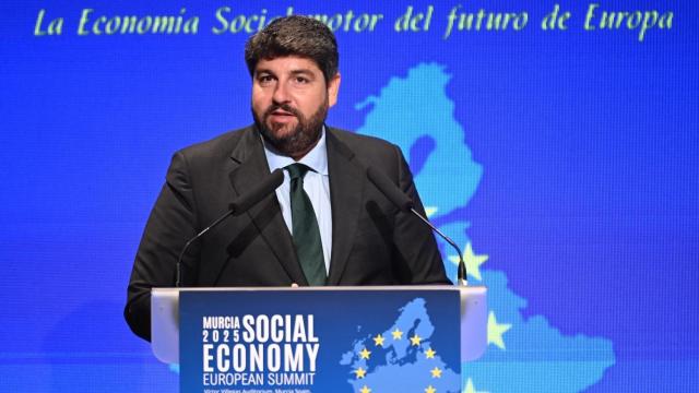 López Miras, este miércoles, durante la inauguración de la Cumbre Europea de Economía Social 2025 en Murcia.