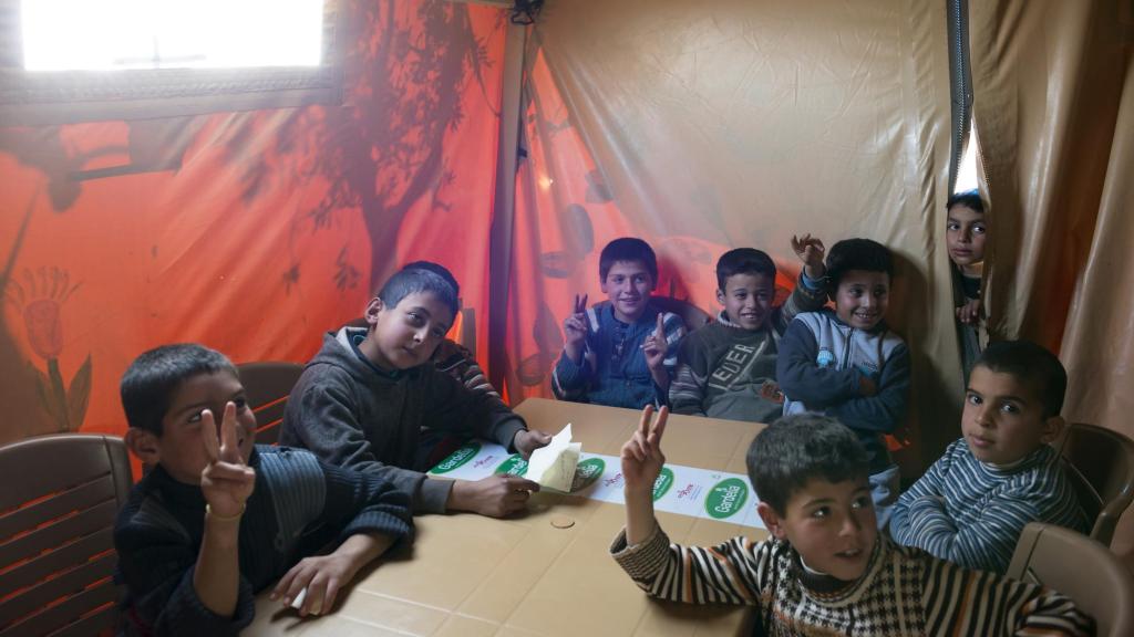 Una escuela provisional para refugiados sirios.