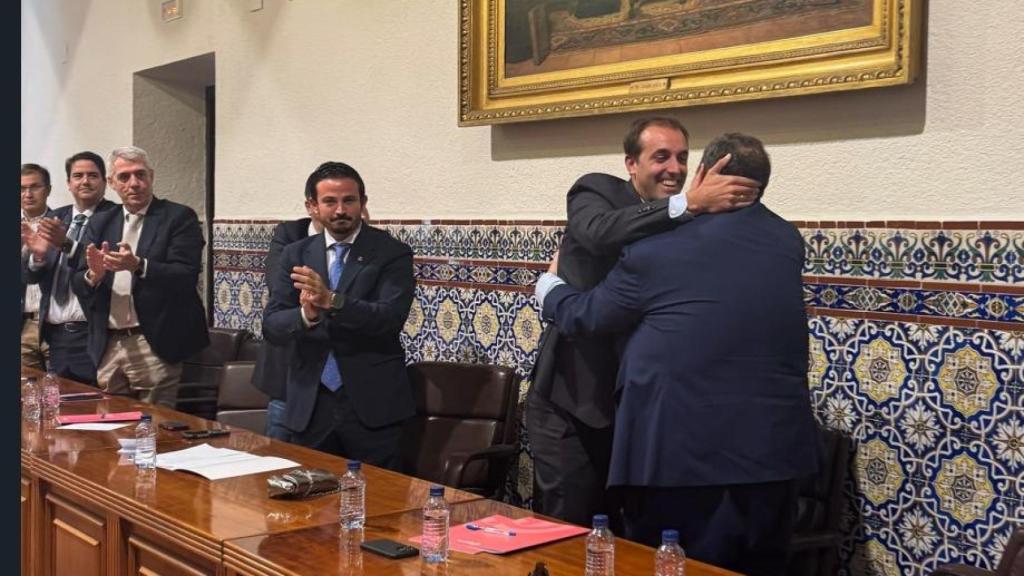 Alberto Díaz al ser elegido presidente de la Cámara de Salamanca.