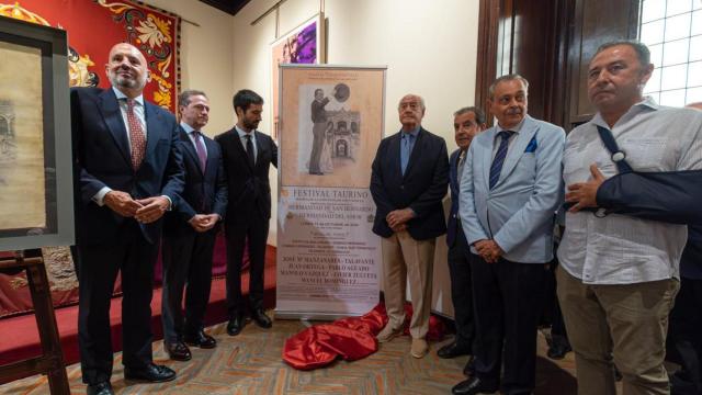 Presentación del cartel del festival benéfico de la Maestranza el próximo 13 de octubre.