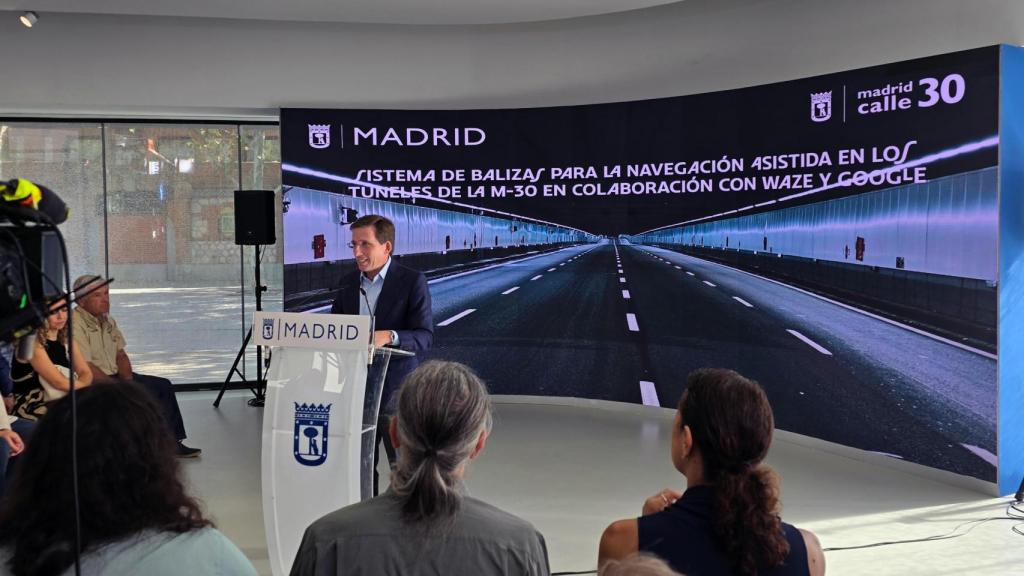 José Luis Martínez-Almeida en la presentación conjunta con Google y Waze en Madrid