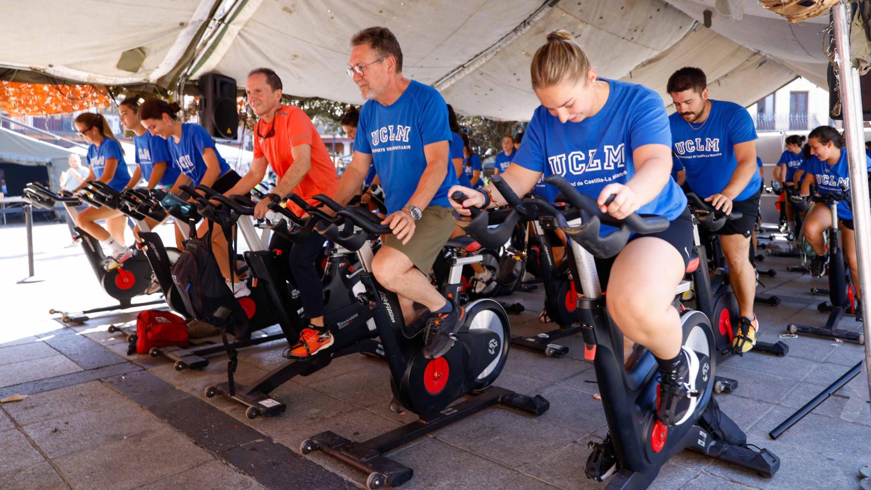 La UME pedalea en Toledo para reivindicar la donación de médula ósea: las mejores imágenes