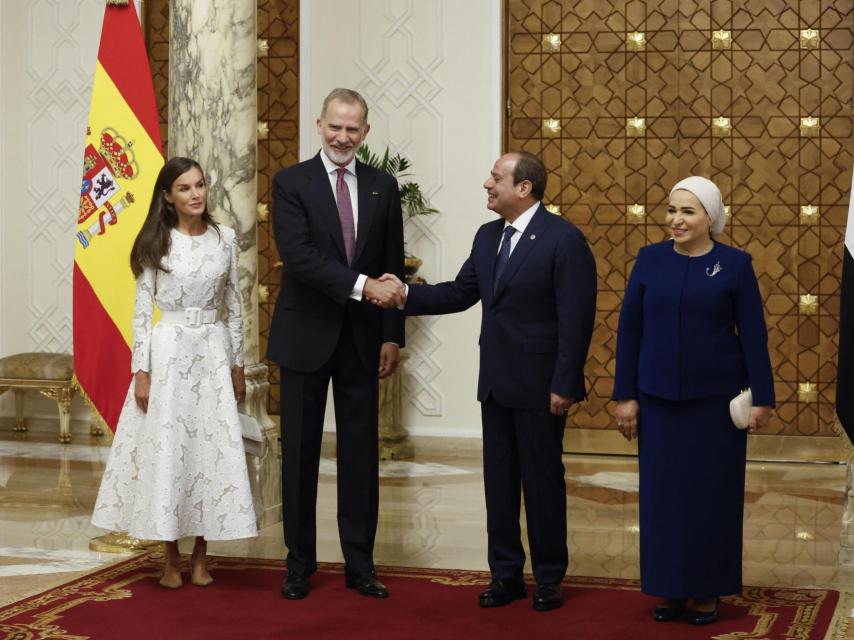 La pareja presidencial y los Reyes de España en al recepción oficial.