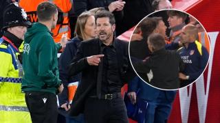 El incidente de Simeone en Anfield con un aficionado del Liverpool