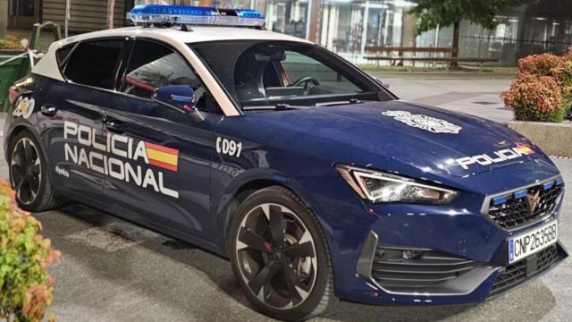 Foto de un vehículo policial