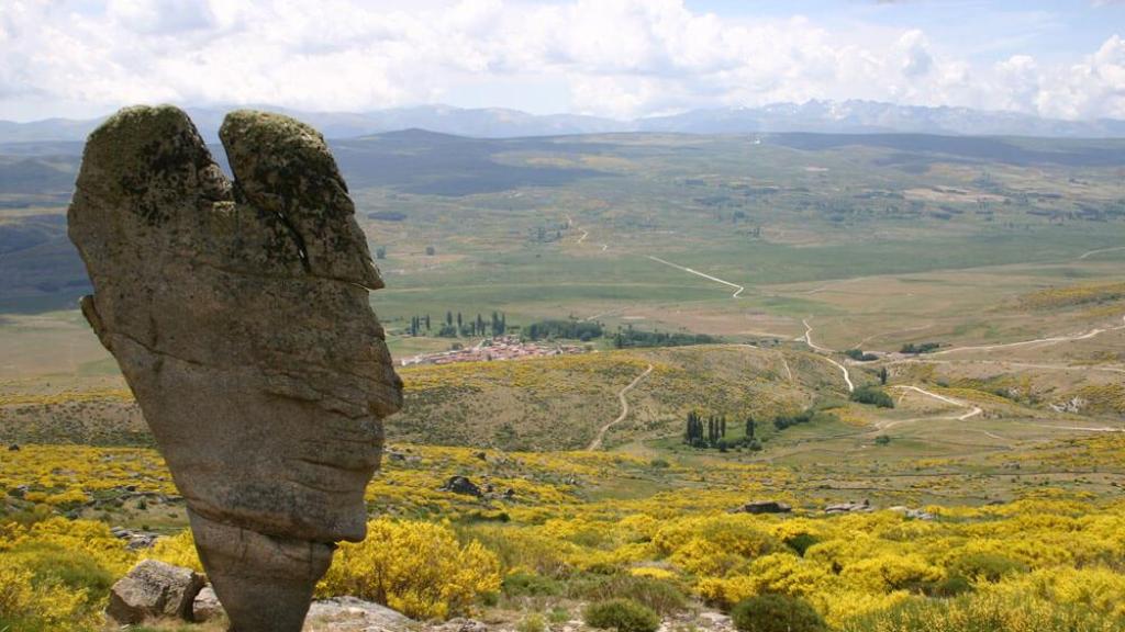 Vistas de la Sierra de Gredos desde Navarredonda de Gredos (Ávila)
