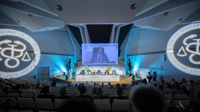 Pasada edición del Congreso. EE