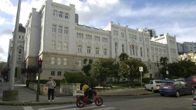 Exterior del edificio del Tribunal Superior de Justicia de Galicia (A Coruña)