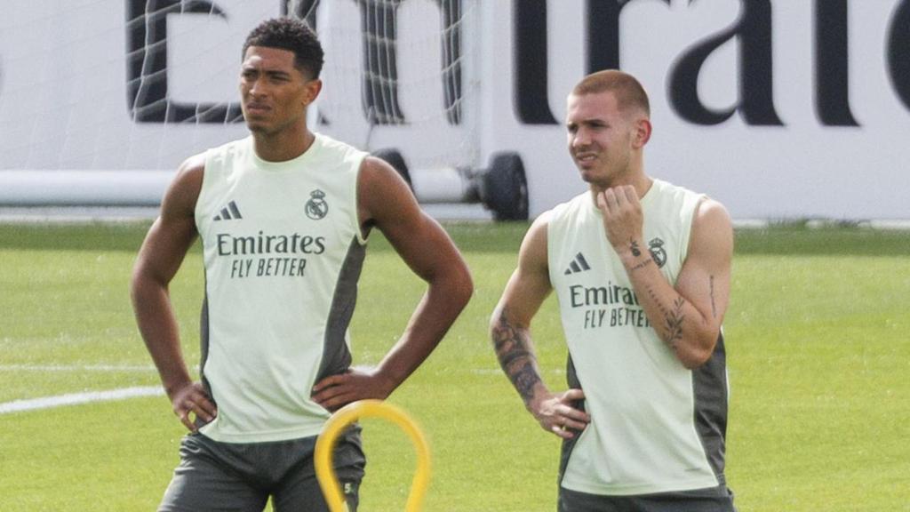 Bellingham junto a Mastantuono, en un entrenamiento