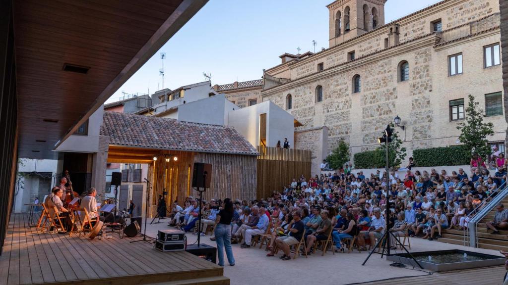 Imagen de archivo de la plaza del Corral de Don Diego, que albergará un mercado de vinilos y otras actividades.