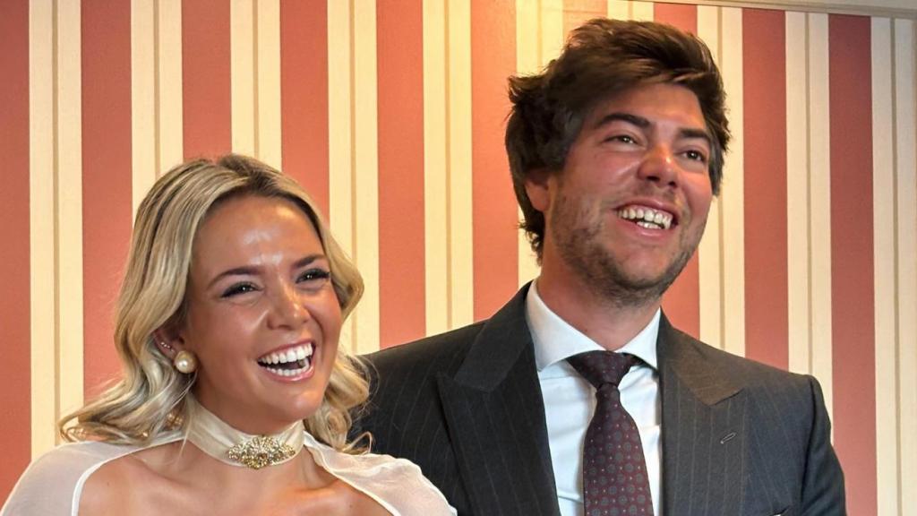 Pati Cabetas y Adrián Lozano, en una fotografía de sus redes sociales.