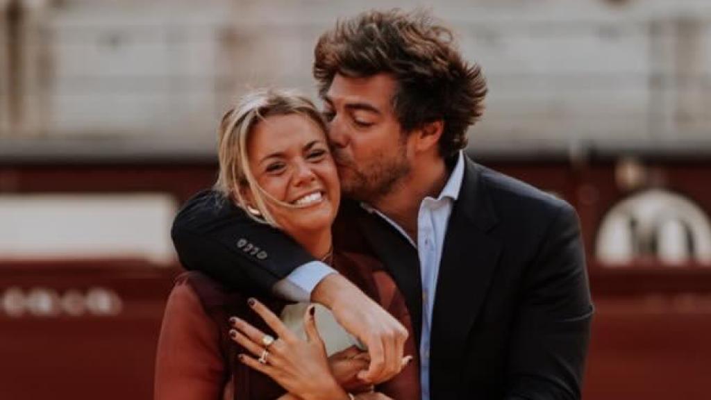 Pati Cabetas y Adrián Lozano, en una fotografía de sus redes sociales.