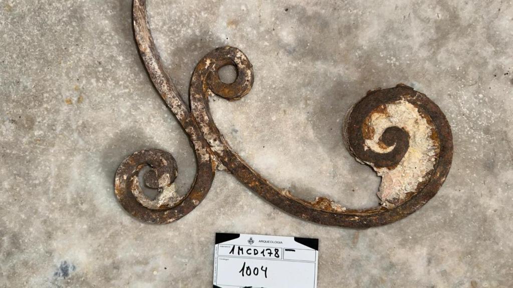 Las obras en el Mercado Central de Valencia hacen aflorar elementos patrimoniales originales. EE