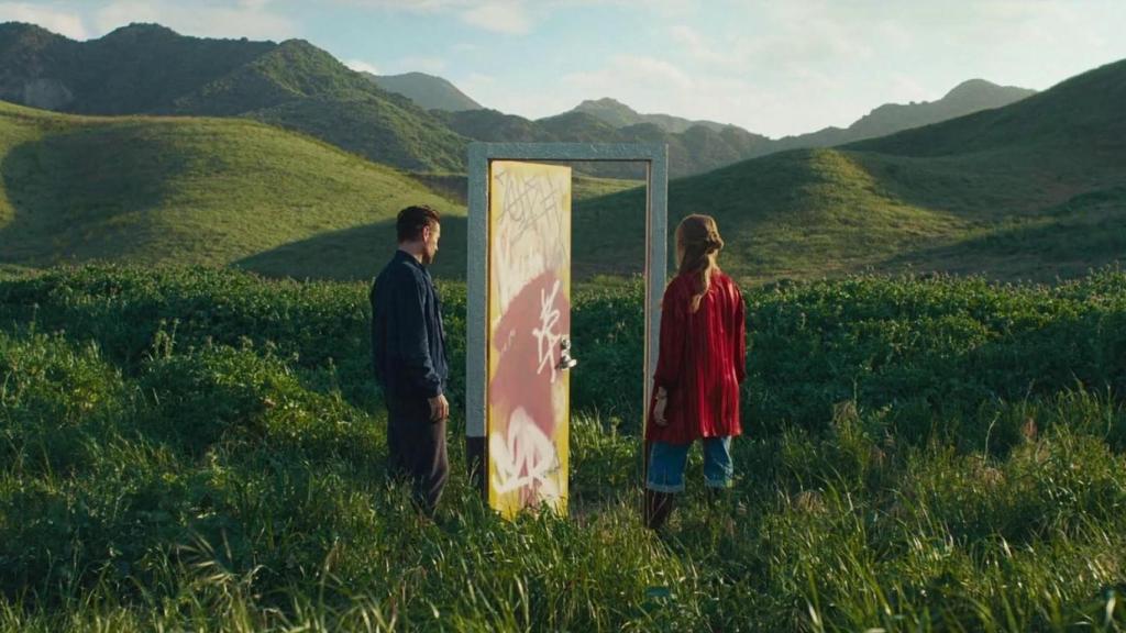 Colin Farrell y Margot Robbie en 'Un gran viaje atrevido y maravilloso'.