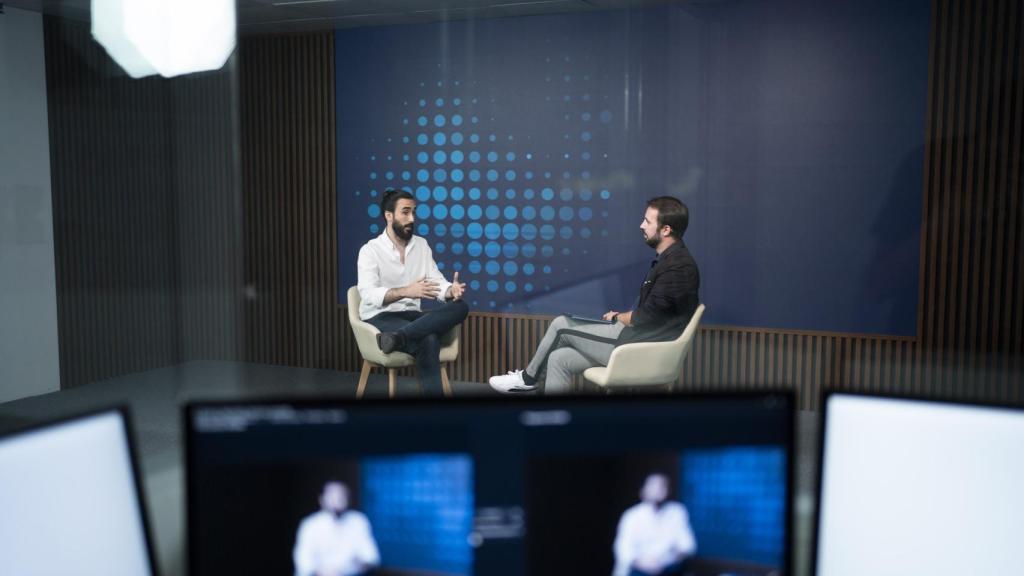 Daniel Muñoz, director de Estrategia de EL ESPAÑOL, y Alberto Iglesias, subdirector de DISRUPTORES - EL ESPAÑOL.