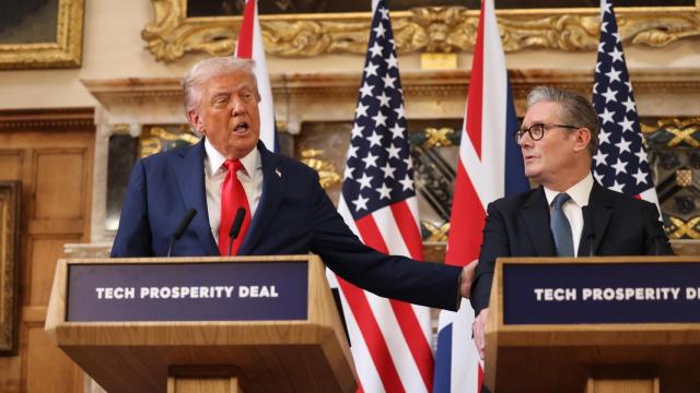 Donald Trump y Keir Starmer durante la rueda de prensa en Chequers.
