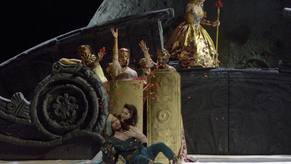 Un instante del montaje de 'Orlando Furioso' que se podrá ver en el Teatro Campoamor. Foto: Michele Crosera