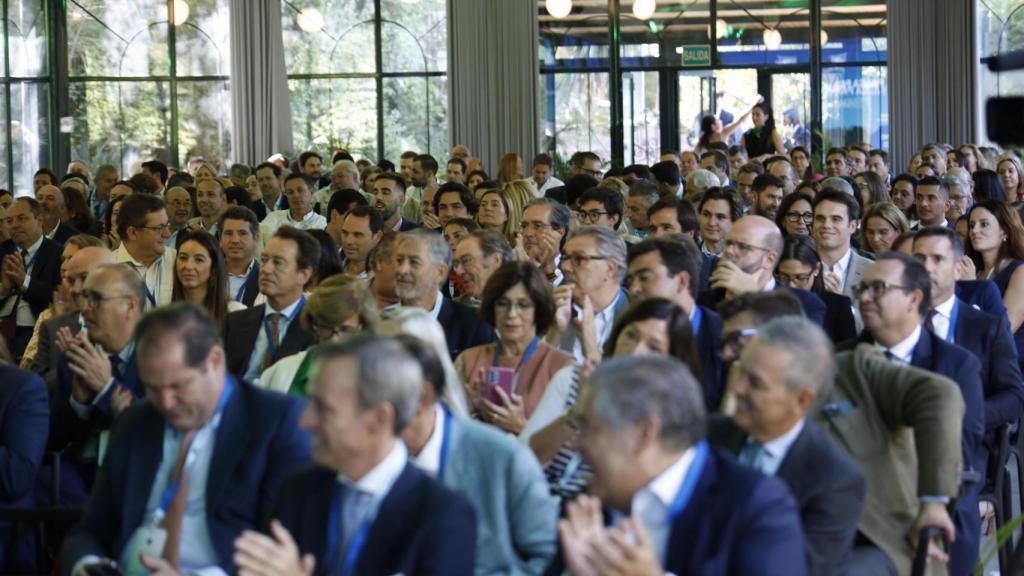 Una imagen de los empresarios y directivos asistentes