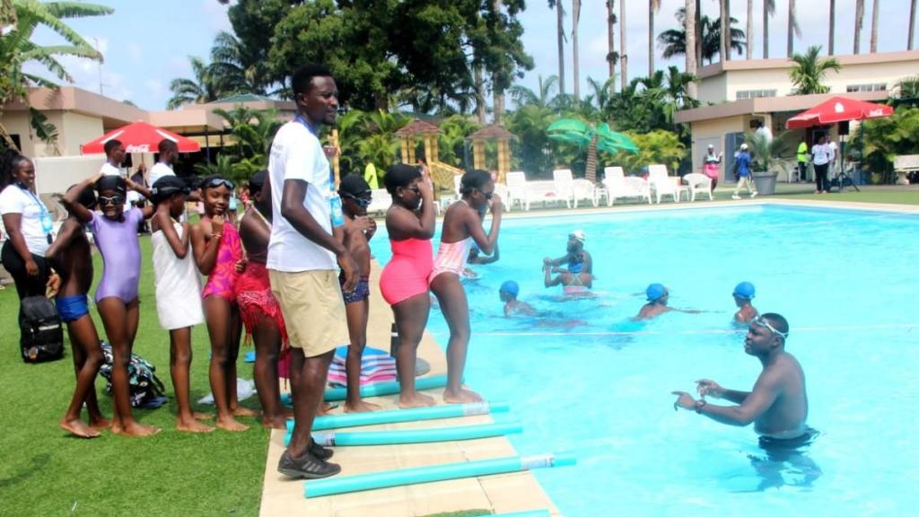 Campus de Natación homenaje a Eric Moussambani en Malabo en 2022