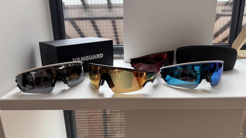 Diferentes colores de la Oakley Meta Vanguard