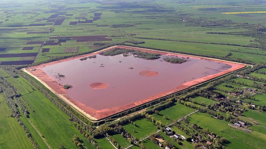 Depósito de barro rojo cerca de Bützflethermoor