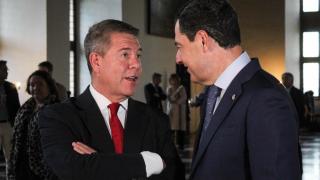 Emiliano García-Page y Juanma Moreno, este jueves en Dinamarca.