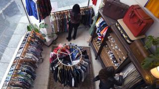 Imagen de archivo de una tienda de ropa