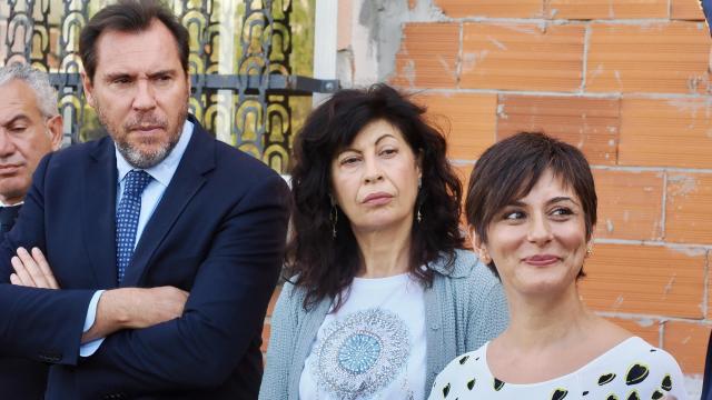 La ministra de Igualdad, Ana Redondo, este viernes en junto a Óscar Puente e Isabel Rodríguez en Valladolid.