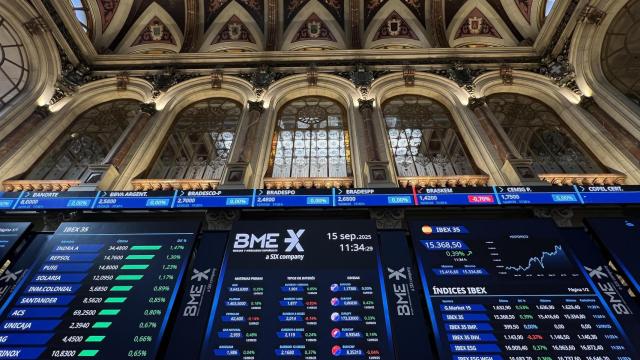 Panel principal del Palacio de la Bolsa de Madrid.